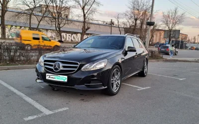 Mercedes-Benz-E300-2013-2