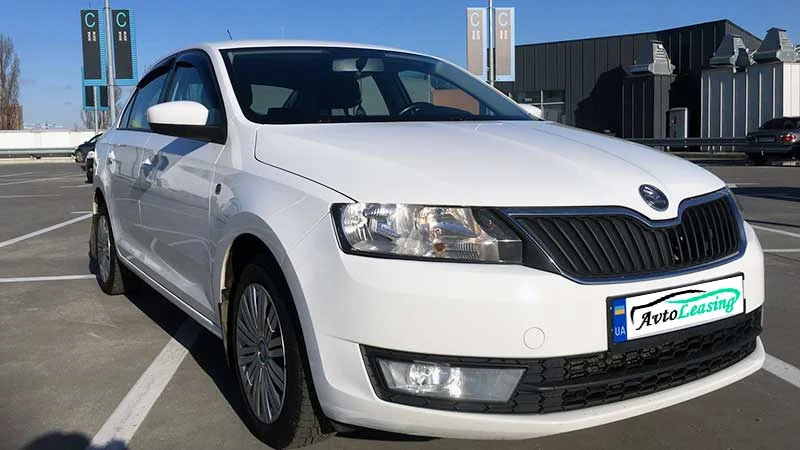 Skoda-Rapid-2013-(10)