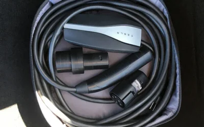 Tesla-Model-S-2015-(2)